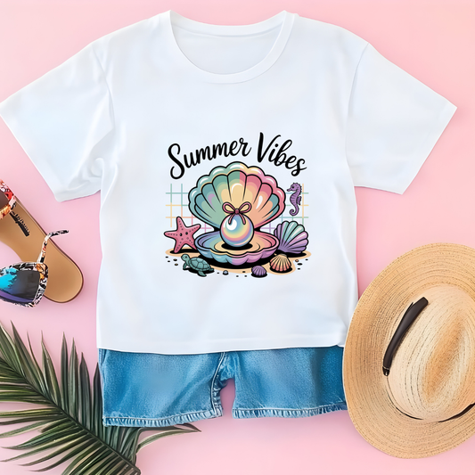 Summer Vibes Seashell Graphic Tee – Pastel Beach Aesthetic Shirt for Women