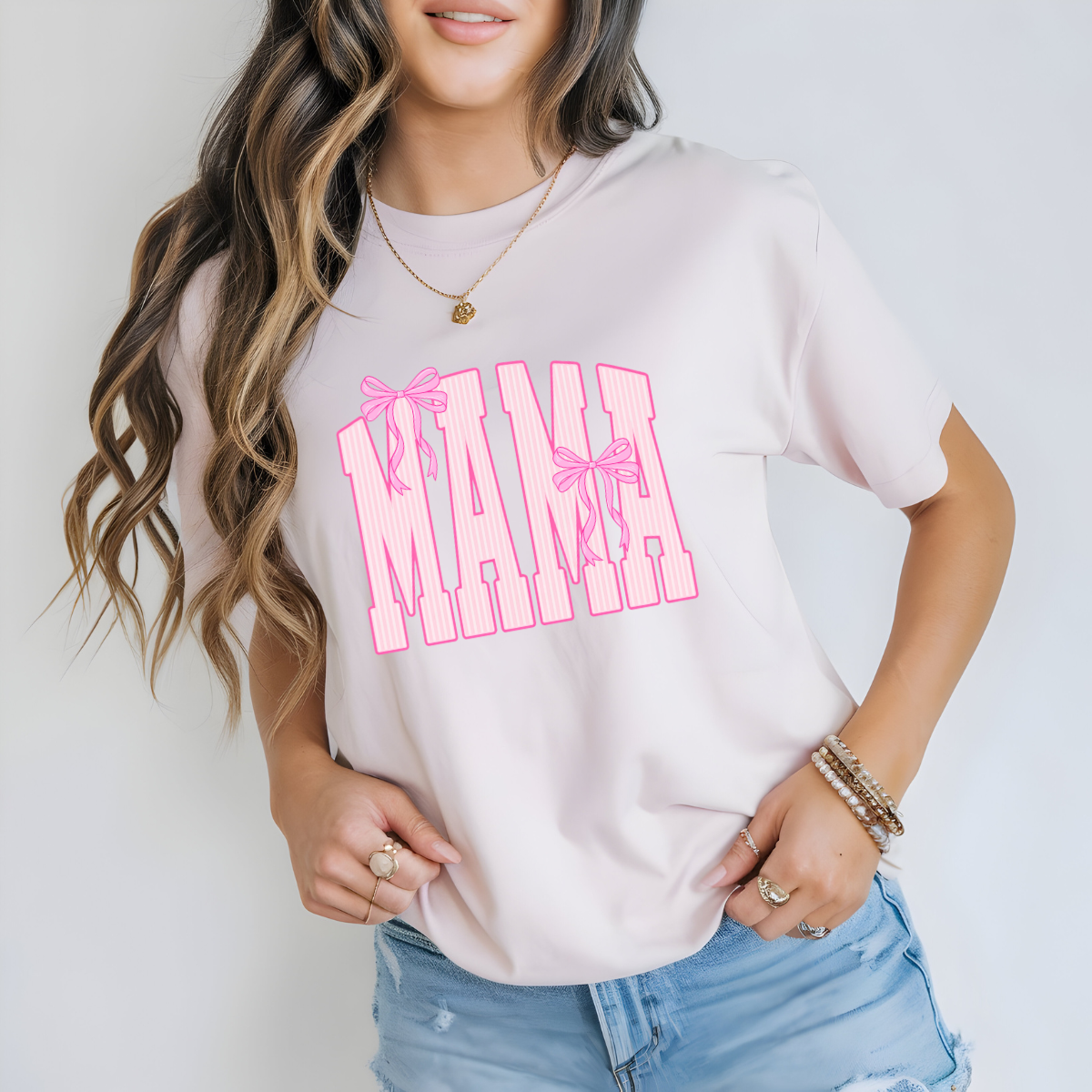 Pink Bow Mama Graphic Tee – Trendy Coquette Mom Shirt