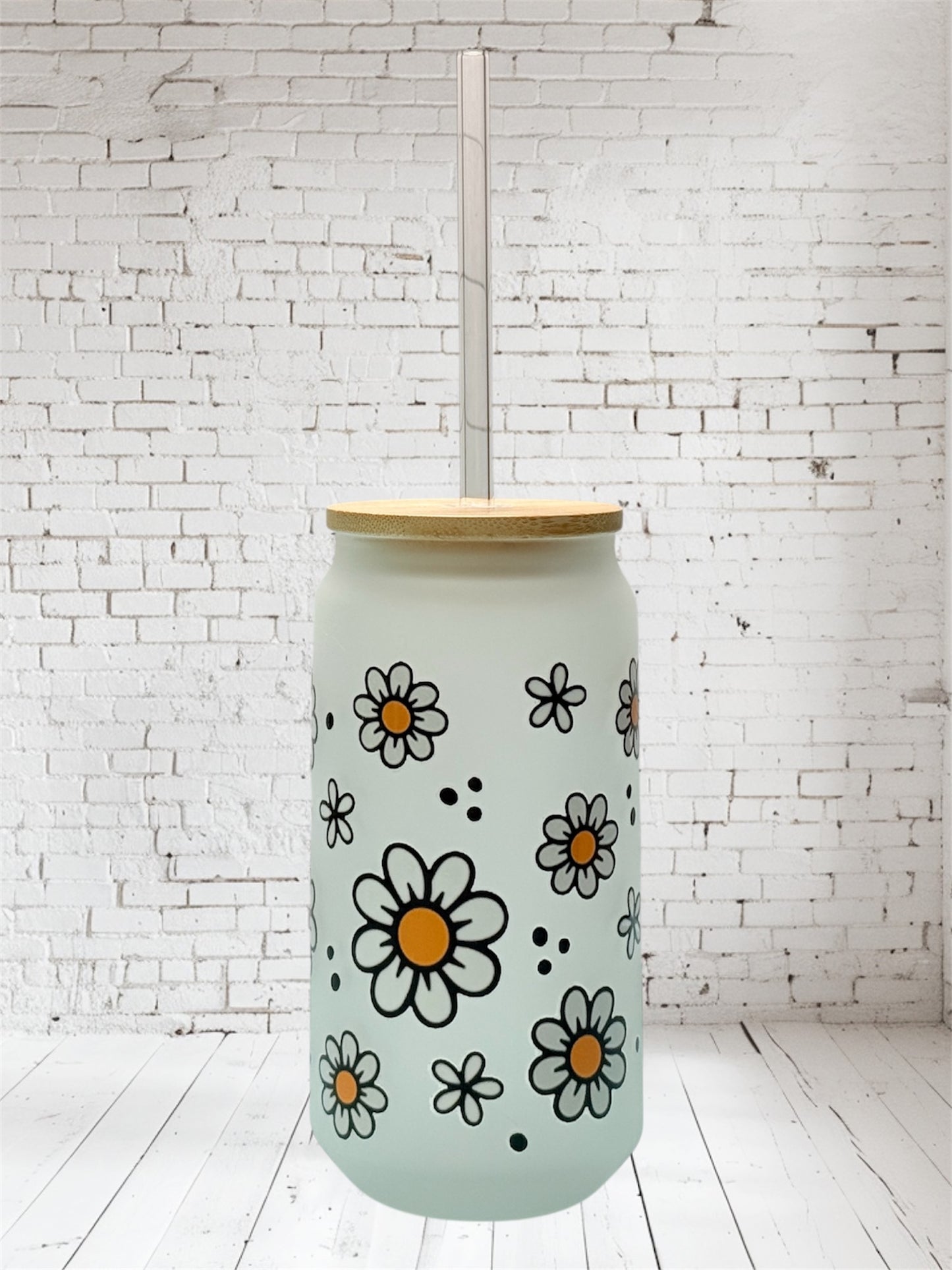 🌼✨ Frosted Glass Can Cup with Daisy Design – 16oz ✨🌼