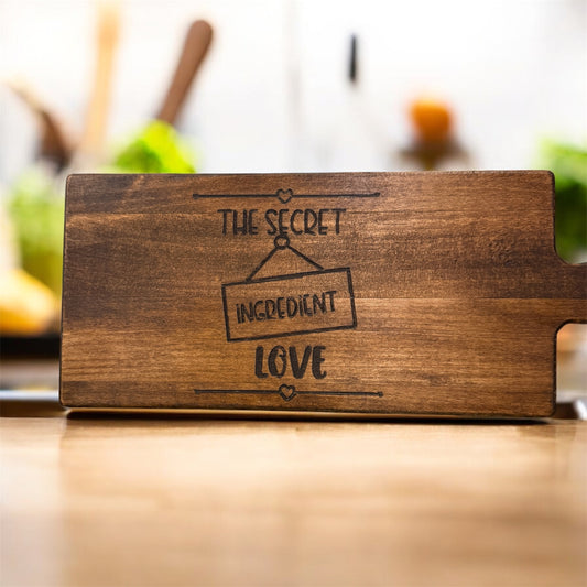 ❤️ The Secret Ingredient Is Love – Engraved Wooden Cutting Board